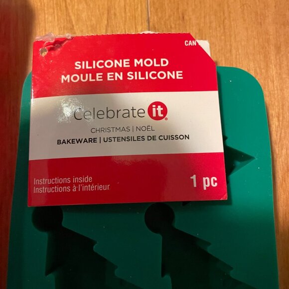 Star & Tree Silicone Ice Cube Molds - Set Of 3 - Picture 5 of 6